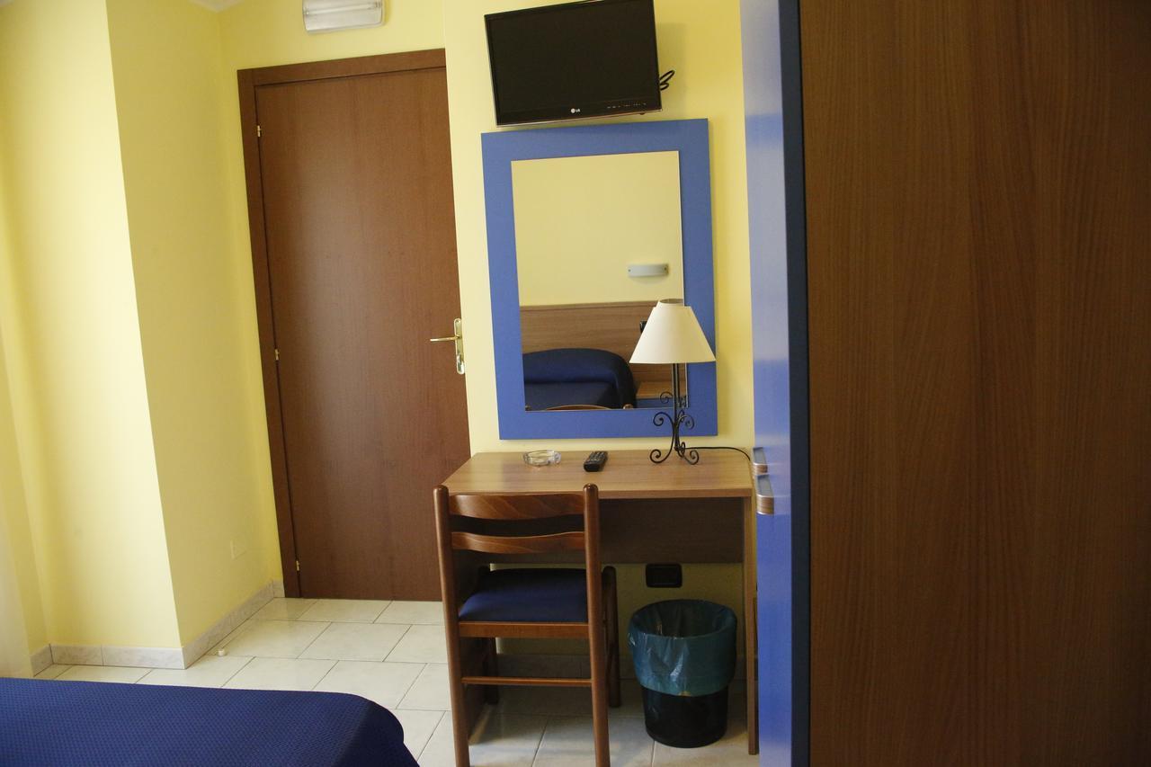 Hotel Narnia Екстер'єр фото